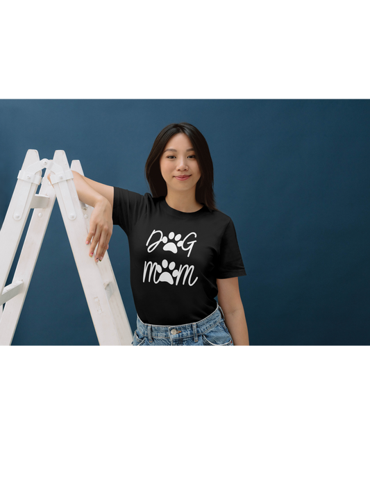 Dog Mom Short Sleeve Tee